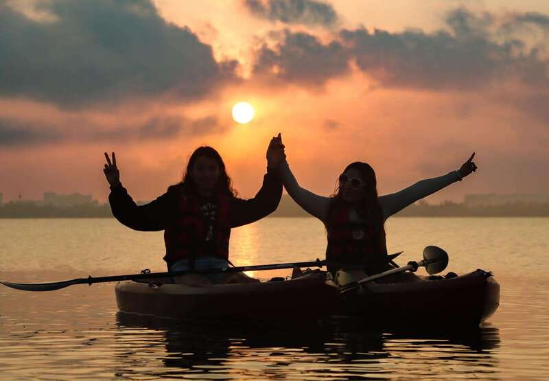 Cancun: Sunset Kayak Experience in the Mangroves - Safety Briefing and a Paddling Warm-Up That Actually Helps