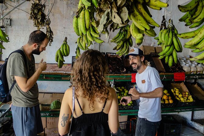 Cancun Walking Food Tour: Local Food, Markets, and Street Art. - Stop 4: Avenida Yaxchilán for gorditas