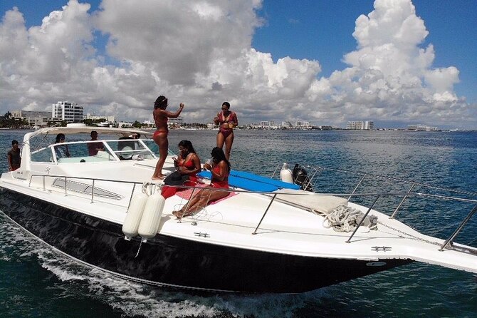 Cancun yachts rental BEATIFUL YACHT 46FT, 15 PAX MAX 25P6 - Choosing 2, 4, or 6 Hours: How the Day Changes