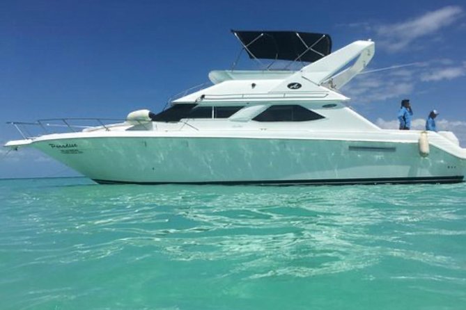 Cancun yachts rental YACHT 46 FT, 15 PAX MAX 25P12 - A private 46 ft yacht in Cancun that feels practical, not just posh