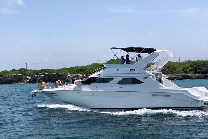 Cancun yachts rental YACHT 46 FT, 15 PAX MAX 25P12 - Who should book this yacht rental in Cancun
