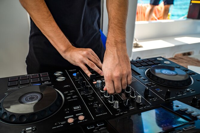 Catamaran Booze Party With Open Bar in Cancun - Key Things to Know Before You Sail