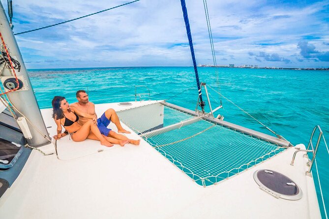 Catamaran to Isla Mujeres Snorkeling Tour with Open Bar and Lunch - Crew and vibe: why names like Daphne, Fernando, Alex, and Pancho keep coming up