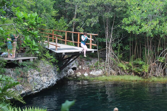 Cenotes Sacactum, Private tour. - Sac Actun: snorkeling through an underground river world