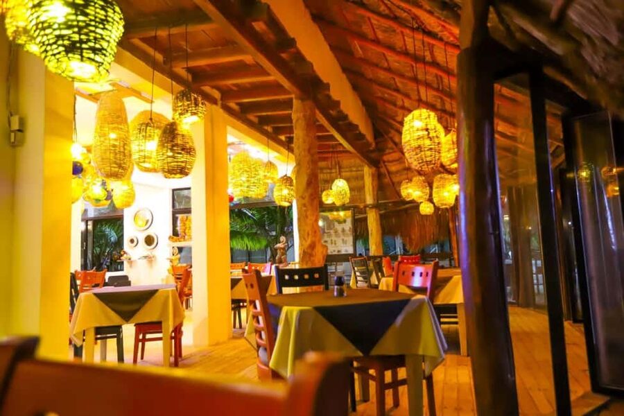 Chacchoben Maya Ruins & Mexican Lunch at the Beach (Combo) - Mahahual Beach Time: What You Actually Get in 1.5 Hours
