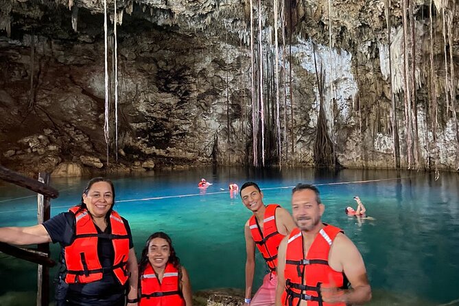 Chichen Itza and 3 cenotes tour with transportation from Valladolid - Chichen Itza first, with a guide that helps you read the site
