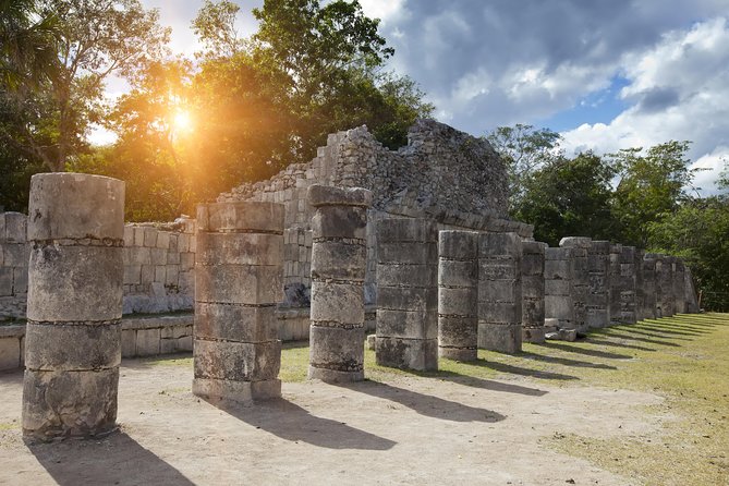 Chichen Itza by Van: Reduced Group, Tour Guide, Fast Trip & Lunch - Lunch box, snacks, and drinks: the “small day” still needs fuel
