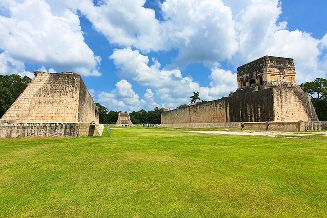 Chichen Itza Cenote and Valladolid in a Small Group - Cenote Noolha by Chichikán: your cooling break, with zipline optional energy