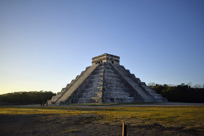Chichen-itza & Cenote Private Tour - Private transport and the early start that actually matters