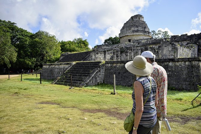 Chichen-itza & Cenote Private Tour - Lunch at the cenote complex: buffet time with options