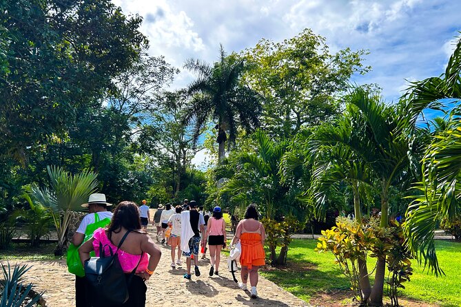 Chichen Itza Early Access Private Tour with Buffet Lunch - Cenote stop: the cool-down that makes the day feel complete