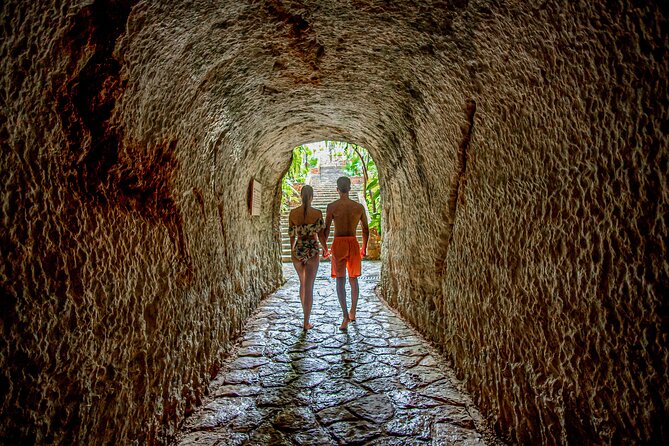 Chichén Itzá Guided Tour with Cenote & Buffet at Valladolid - Chichén Itzá with a certified guide: where the time goes