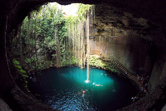 Chichen Itza Ik Kil Cenote Valladolid Small Group - Guides and the small-group advantage: why 10 people matters