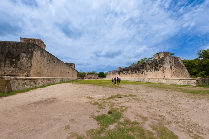 Chichen Itza Options with Sacred Cenote from Cancun - Lunch, food stops, and how to avoid getting hangry on the day