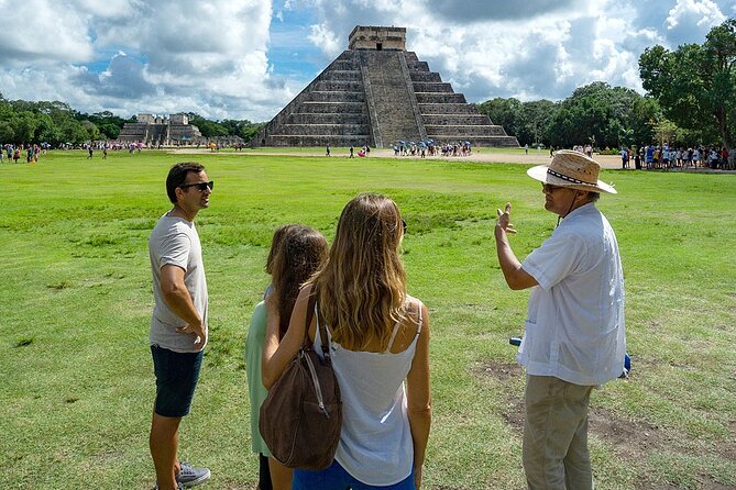 Chichen Itza Private Tour plus Cenote and Valladolid Visit - Valladolid in 45 Minutes: A Quick Colonial Reboot