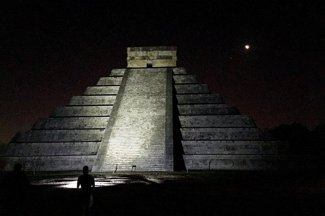 Chichen Itza Sunrise and Cenote Ik Kil from Cancun - Chichen Itza for about 2 hours: what your guide will focus on