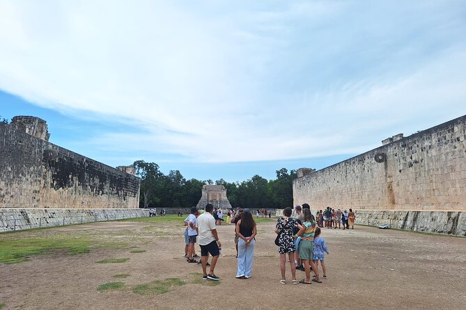 Chichen Itza: Tour with Expert Guide without lines! - Why a no-long-lines style guide helps at Chichen Itza