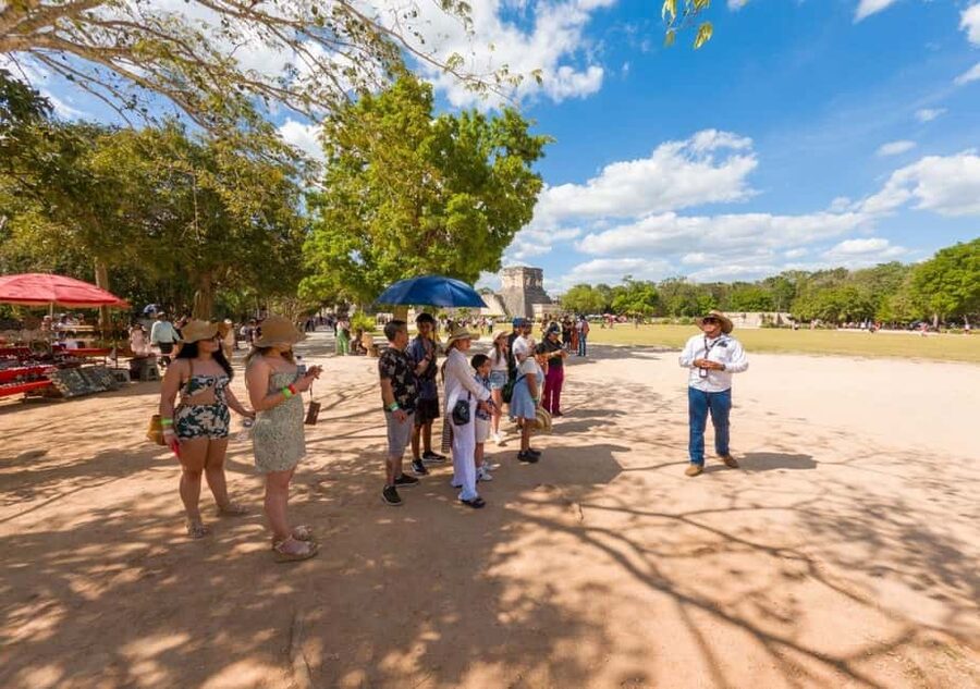 Chichen Itza: Visit the ruins, sacred cenote and Valladolid - Valladolid: Colonial Color, Short Wander, and Good Photo Light