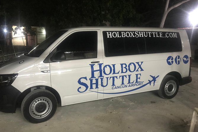 Chiquila Cancun Airport Shuttle - Arrival at Cancun Airport Terminal 2, and the gate reality