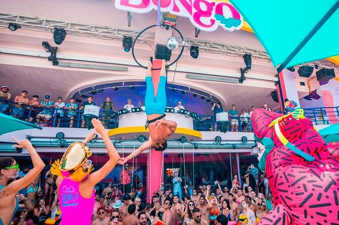 Coco Bongo Beach Club Cancun - The Beach-Club Scene: Ocean Views, Pool Time, and a Social Crowd