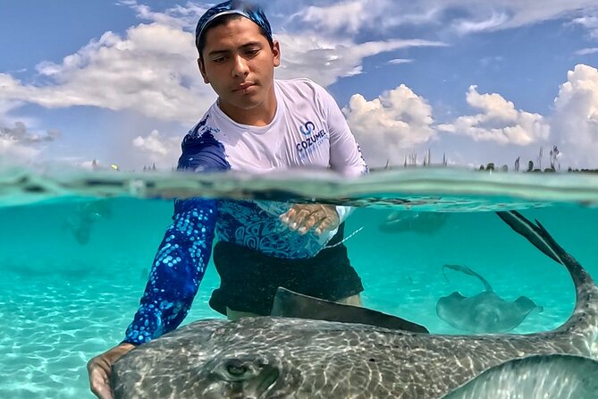 Colombia, Palancar & Cielo Cozumel Snorkel Tour - Food and Drinks Midday to Late Afternoon: Ceviche, Fruit, and Adult Drinks