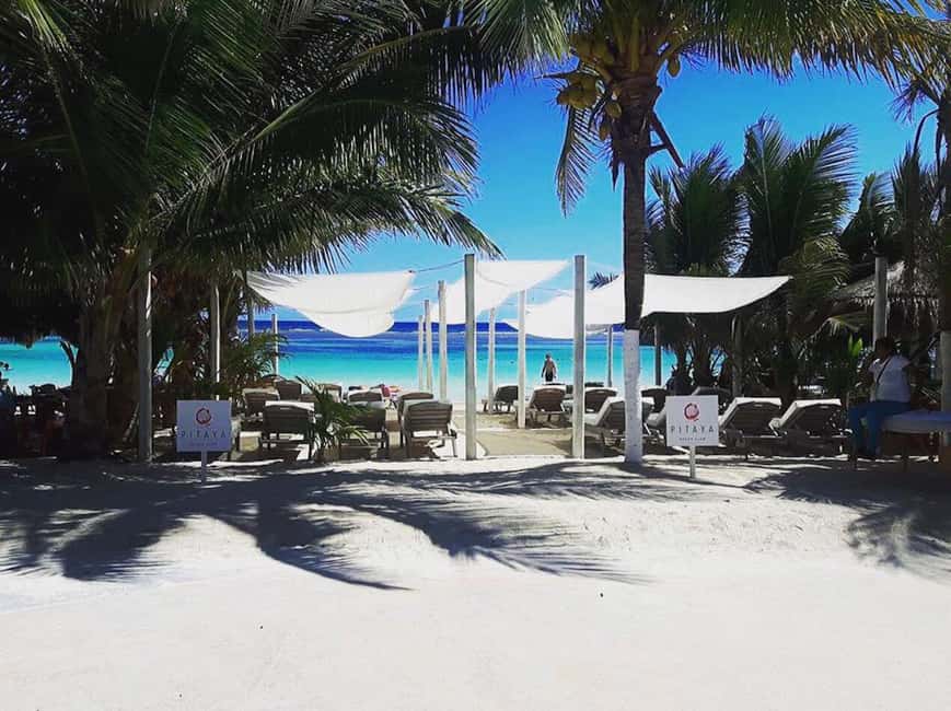 Costa Maya: Beach with Open Bar, Massage, Lunch & Snorkeling - Open Bar at Pitaya: What You Actually Drink (and the Purified Ice Rule)