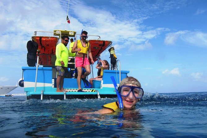 Cozumel Coral Reef Snorkeling by Glass Bottom Boat with Guide - Stop 1, Villa Blanca Wall: A Quick Start and the Photo Moment