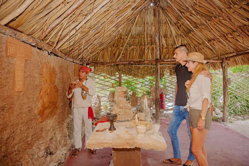 Cozumel: General Entrance to Mayan Bee Sanctuary - The monolith path: Mayan symbols you can connect to the honey story