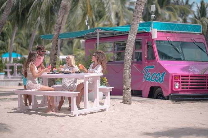 Cozumel: Paradise Beach Club All-Inclusive Day Pass - Food and drinks: unlimited lunch, Sol and XX beer, and drink limits