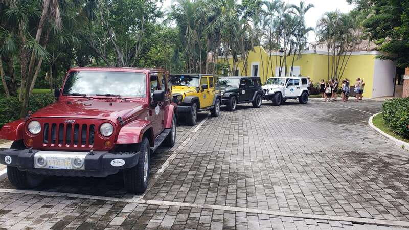 Cozumel Private Jeep Tour with Lunch and Snorkeling - Price and value: what $210 per group actually covers