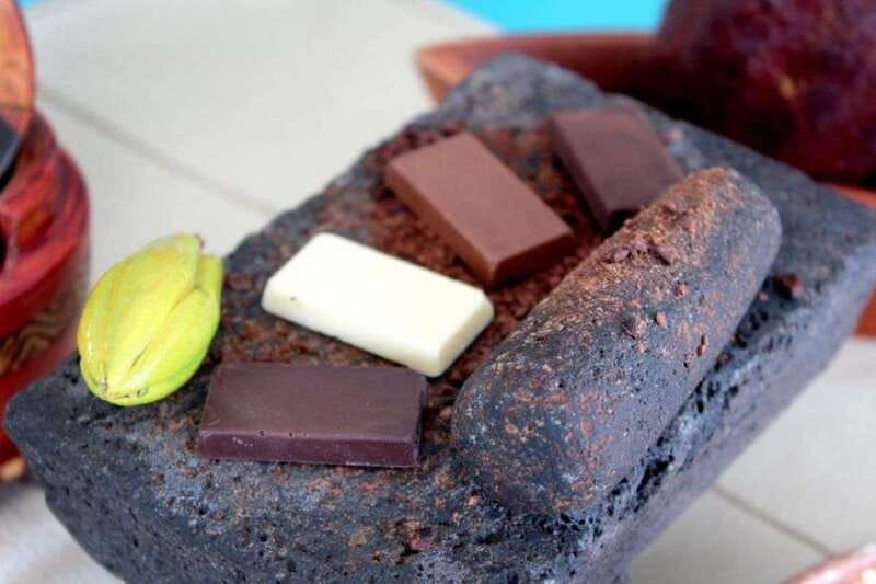 Cozumel: Seaside Chocolate Workshop and Wine Tasting - Hands-on chocolate making with cacao grinding and traditional techniques