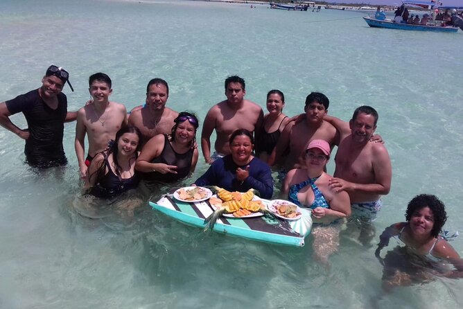 Cozumel Snorkeling Tour to Palancar Reef and El Cielo - Food, drinks, and the lunch expectations check