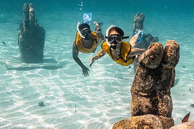 Deluxe Catamaran to Isla Mujeres with Open Bar from Cancun - Beach Club Buffet Lunch: What to Expect and What to Prioritize