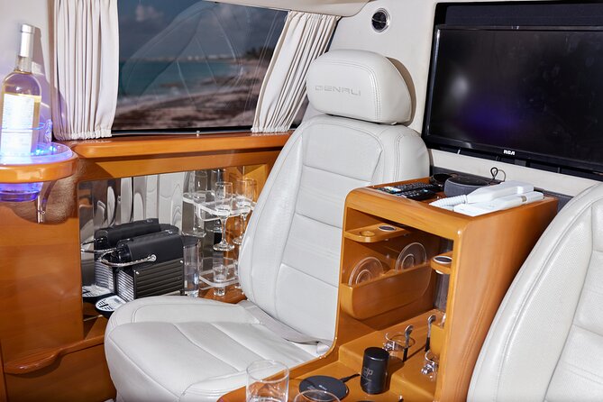 Deluxe GMC Limousine from Cancun Airport to Puerto Morelos - Price and Value: Why $151 for Up to 4 Can Work