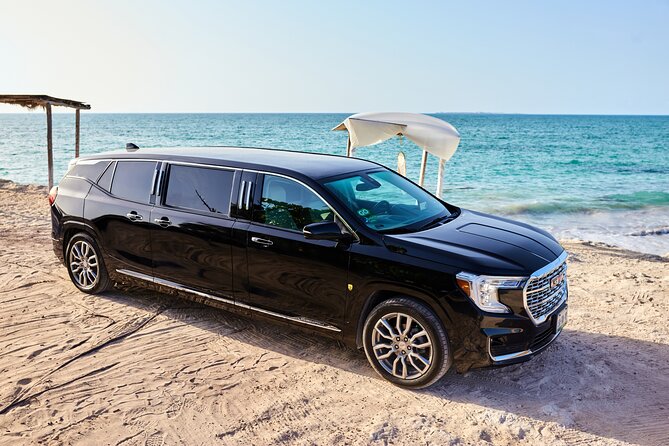 Deluxe GMC Limousine from Cancun Airport to Puerto Morelos - Boarding the Deluxe GMC Limousine: What’s Included On Board