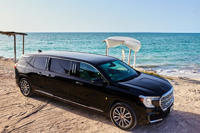 Deluxe GMC Limousine from CUN Airport to Cancun Hotel Zone - Deluxe GMC Limo From CUN, Fast Ride, Big Arrival Energy