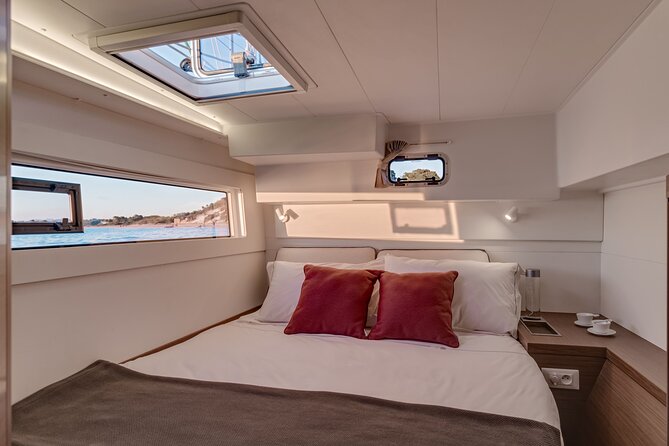 Deluxe Private Boats - 40 ft Catamaran - San Miguel cruise time: the value of being away from rush spots