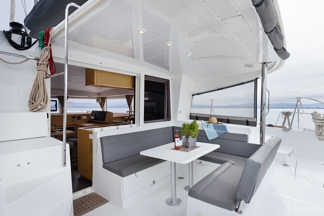 Deluxe Private Boats - 40 ft Catamaran - Snorkeling gear, lifevests, and paddle board time