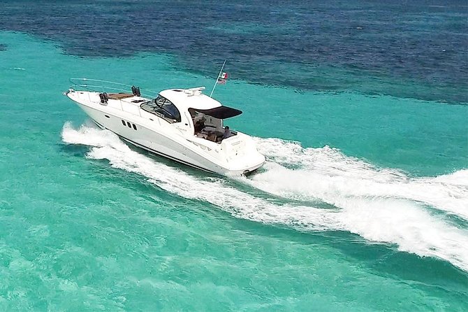 Deluxe Private Boats - 40 ft Sea Ray - Why a 40 ft Sea Ray private charter feels different in Cozumel