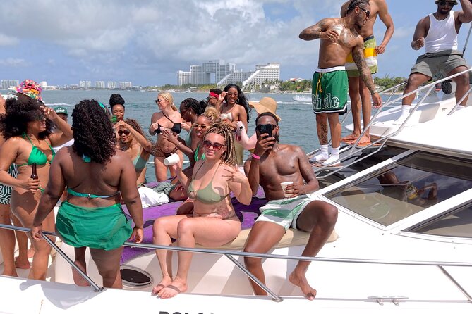 Deluxe Yacht 48FT with FlyBrige Rental in Cancun - Snorkeling, Snags, and Weather Reality in Cancun