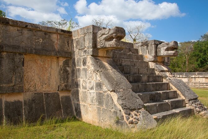 Early morning Chichen Itza Tour: Cenote and Tequila Tasting - Valladolid and Tequila Tasting: Short Stops With Maximum Focus