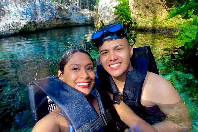 Eco Park Casa Tortuga Cenotes and Tulum Ruins! Riviera Maya Round Transportation - Quinta Avenida in Playa del Carmen: One Hour of Choices