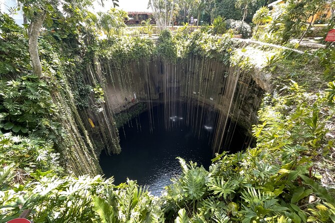 Exclusive Guided Tour: Chichen Itza - Cenote Ik Kil -Valladolid - How the day flows from hotel pickup to ride home