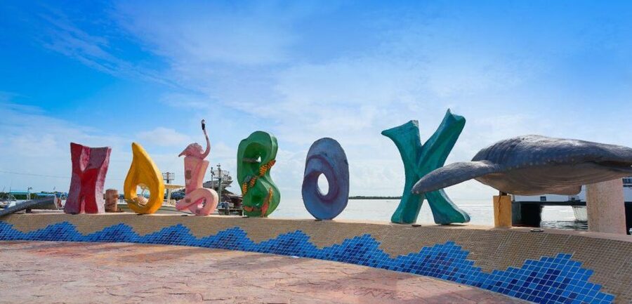 Exclusive Holbox: Yalahau, Punta Mosquito and Isla Pasion - Water Eye Yalahau: the freshwater pool with a big view