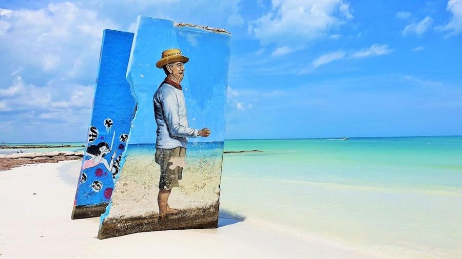 Exclusive Holbox: Yalahau, Punta Mosquito and Isla Pasion - Punta Mosquito: remote white sand and crystal-clear water