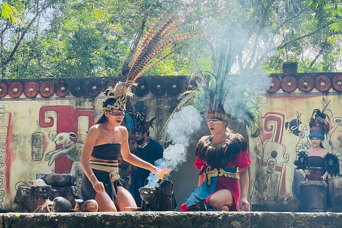 Food and Culture Tour from the past to the present in Cozumel - Stop 3 in Cozumel: everyday food culture, cold drinks, and a restaurant that locals use