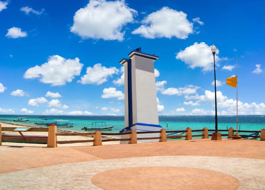 From Cancun:Beachside Tacos & Town Tour With Tequila Tasting - Stop one: seafood tacos right by the beach