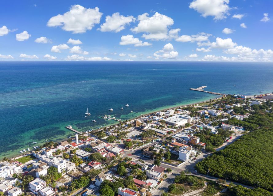 From Cancun:Beachside Tacos & Town Tour With Tequila Tasting - Stop three near the flea market: Maya tacos and cochinita pibil