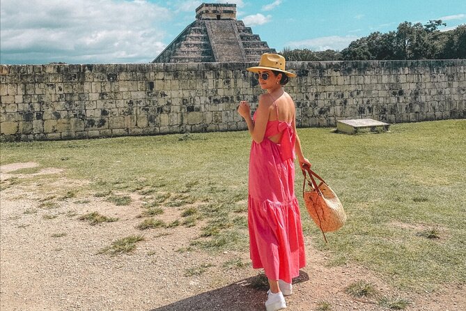 From Merida: Chichen Itza Tour, Izamal, Cenote Ik Kil and Food - Chichén Itzá: a guided monument path plus real free time