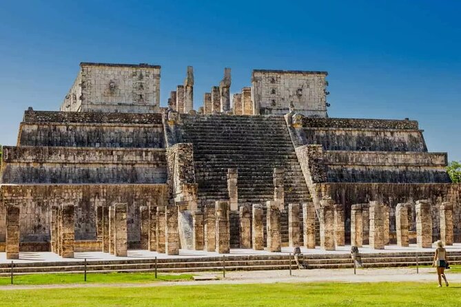 From Merida: Chichen Itza Tour, Izamal, Cenote Ik Kil and Food - Riding from Mérida, with the right expectations